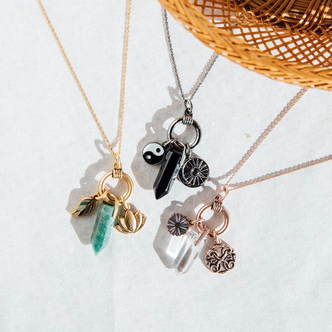 のインスタグラム：「Triple the power. New multi-charm styles are here. Featuring genuine gemstones and meaningful symbols. ☯️ (tap to shop)」