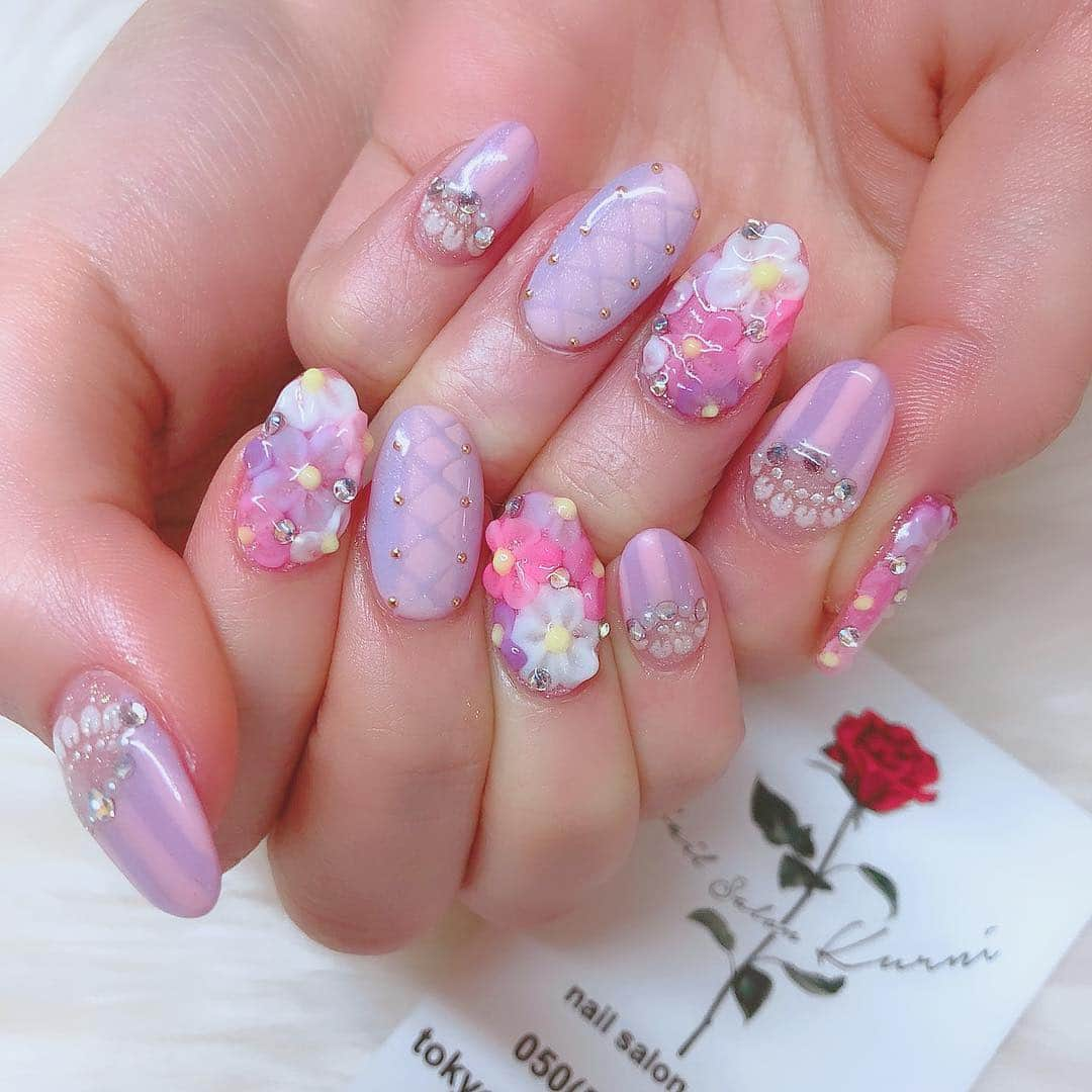 さぁやさんのインスタグラム写真 - (さぁやInstagram)「ネイル変えたよ💅🏻🆕 ラプンツェルっぽい ネイルにしたの👸🏼💐 . 気分はもう春！お花見したい🌸 . . ネイルサロン詳細🌹 →nail salon kurni 担当はゆうみさん❤️(@nailsalon.kurni_yuumi) . #さぁやネイル #ネイル #春ネイル #ジェルネイル #ラプンツェルネイル」3月25日 19時45分 - saaya831