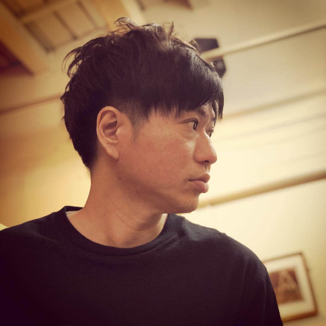 杉本知香さんのインスタグラム写真 - (杉本知香Instagram)「東貴博 49歳 小杉竜一 45歳 川谷修士 44歳 素敵に歳を重ねててかっこいい😊✨ #丁度ええ 。  #中目黒美容室  #東MAX#東貴博#札束#お金持ち #ブラマヨ小杉#小杉竜一 #2丁拳銃修士 #2丁拳銃#川谷修士」3月25日 20時39分 - sugimotoc