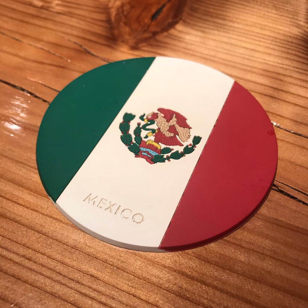 堀之内大介さんのインスタグラム写真 - (堀之内大介Instagram)「🇲🇽 #🇲🇽 #mexico #メキシコ #鹿児島 #天文館 #tacosbargracias  #タコスバーグラシアス #tecatebeer」3月25日 20時35分 - horinouchi_bbb