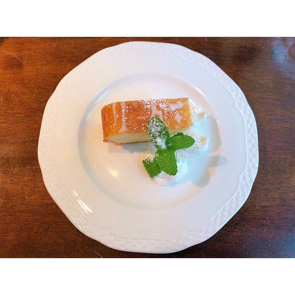 永井友梨さんのインスタグラム写真 - (永井友梨Instagram)「昨日はお休みでLUNCHへ🍴 もう12年目？の仲、落ち着くし楽しい、話すことは尽きない😊 またすぐ集まりたいなぁ💓  ともみもひかりも新生活ファイトp(^_^)q❣️ #宮崎ランチ」3月25日 20時56分 - nagai_y_r