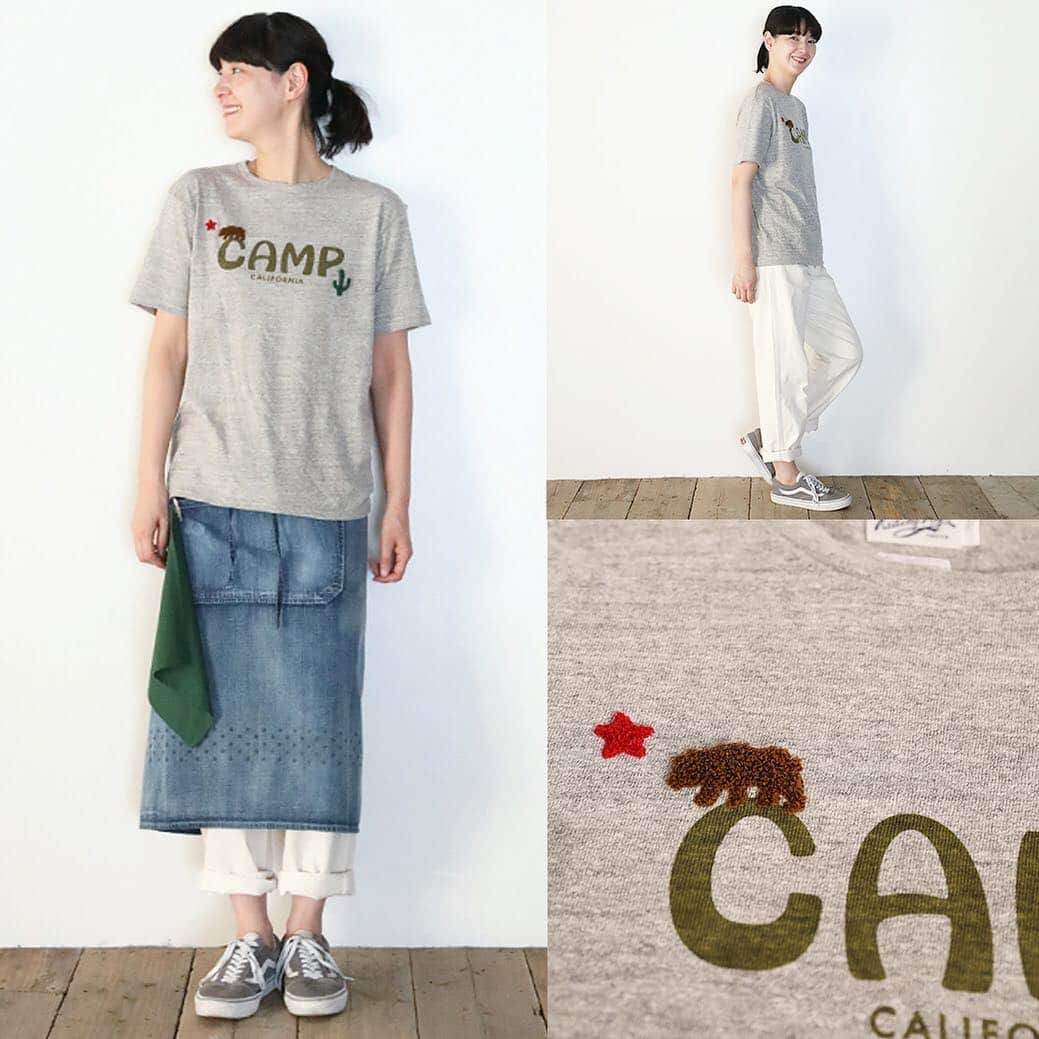 Simply_apronさんのインスタグラム写真 - (Simply_apronInstagram)「【NEW】刺繍×プリントが特徴のHANDLE EMBROIDERY T-shirt . オンラインショップはプロフィールのURLから @simplycoltd . MADE IN JAPANプロダクトを取り揃える、ライディングハイの人気シリーズの一つである、刺繍×プリントがポイントのTシャツ。 . ゆっくり丁寧に編み立ててできた天竺素材を使用していて、着心地も抜群です。 . 普段使いにも、キャンプやアウトドアに着ていくものオススメ！ . ギャルソンエプロンと合わせてコーディネートしてみて下さいね♪ . HANDLE EMBROIDERY T-shirt（M size） ¥ 8,000 +tax . #simplycoltd #simply #シンプリー #apron #エプロン #お出かけエプロン #workwear #ワークウエア #キッチン雑貨 #ボーイな女 #大人カジュアル #刺繍Tシャツ #日本製 #japanmade #キャンプ #アウトドアファッション」3月25日 21時00分 - simplycoltd