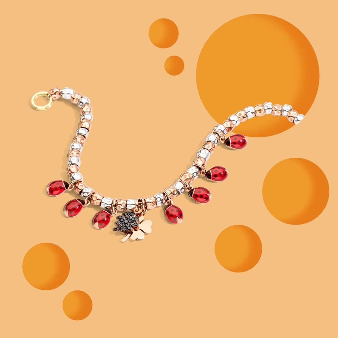 ドドさんのインスタグラム写真 - (ドドInstagram)「Dot No. 2: travelling to your dream destination on the shiny wings of the new DoDo Ladybug. Discover the new collection on dodo.it #dodojewels #dodocharm #luck #ladybug #ladyluck #bracelet #dodoreason #feellucky」3月25日 21時01分 - dodojewels
