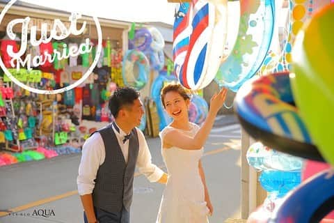 ゼクシィさんのインスタグラム写真 - (ゼクシィInstagram)「【“顔が見える”結婚報告っていいね！ 前撮り写真の上手な活用術】 . ふたりの結婚をみんなに知らせる「結婚報告」💌。 結婚報告は、“夫婦になったふたり”の姿を 初めてゲストにお披露目するものになるので、 しっかりふたりの顔が見える 写真を使うのがベスト😆👌✨ . 1枚目は「仲良しなふたり」の顔が見える “ナチュラルスタイル” 等身大のふたりをゲストにも知ってほしいと 考える飾らないふたりの報告には、 普段の空気感をナチュラルな写真で 伝えるのがおすすめ☺️🎶 . 2枚目は「面白いふたり」の顔が見える “ユニークスタイル” 決めすぎた写真を撮るのはちょっと照れくさい…… そんなふうに感じるふたりの報告は、 遊び心たっぷりに“らしさ”をユニークな 写真で伝えるのがおすすめ😝❣️ . 3枚目は「きちんとしたふたり」の顔が見える “フォーマルスタイル” 結婚はふたりの人生の節目になるものだから、 しっかりけじめをつけたいと考えるふたりの報告は、 フォーマルな写真で伝えるのがおすすめ☝️ . 4枚目は「ラブラブなふたり」の顔が見える “スイートスタイル” ふたりの幸せをゲストにもお裾分け。 お互いを思い合う気持ちをゲストにも 伝えたいふたりの報告は、 ラブラブな雰囲気を切り取ったスイートな 写真で伝えるのがおすすめ😌💓 . 皆さんはどんなふうに結婚報告をしましたか？🌟 . ポイントの詳細は#ゼクシィアプリ 記事をチェック！ “顔が見える”結婚報告っていいね！前撮り写真の上手な活用術 . +♥+:;;;:+♥+:;;;:+♥+:;;;:+♥+:;;;:+♥+:;;;:+♥ . プロポーズから結婚式まで素敵なお写真募集中！ . ゼクシィ公式アカウントでお写真を紹介してみませんか？ 【#ゼクシィ2019】 を付けて投稿してください📷🌟 . +♥+:;;;:+♥+:;;;:+♥+:;;;:+♥+:;;;:+♥+:;;;:+♥ . ▼花嫁さんダウンロード数No.1 ゼクシィアプリはURLから💕 @zexyrecruit . #結婚報告#結婚報告ハガキ#前撮り#後撮り#ロケフォト#フォトツアー _ #ブライダルヘア#前撮り指示書#前撮りポーズ#披露宴#ウェディングフォト#卒花#卒花嫁#2019冬婚#2019秋婚 _ #2019夏婚#2019春婚#結婚準備#結婚式準備#全国のプレ花嫁さんと繋がりたい#日本中のプレ花嫁さんと繋がりたい#花嫁#ウェディング#プレ花嫁#結婚式 _ #ゼクシィ#ちーむゼクシィ#プロポーズされたらゼクシィ」3月25日 21時01分 - zexyrecruit