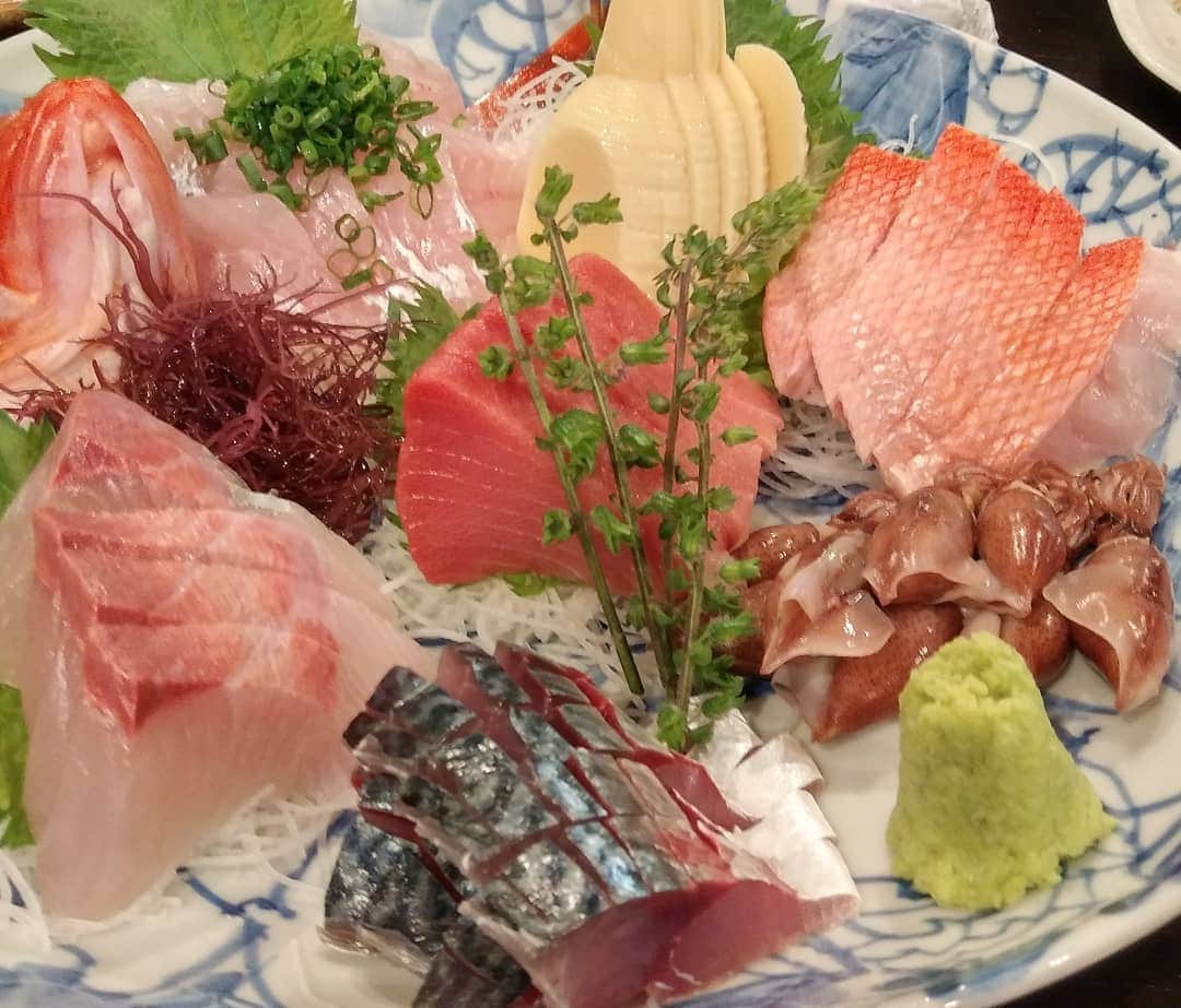 川久保秀一さんのインスタグラム写真 - (川久保秀一Instagram)「反省会。学年主任は別業務で欠席(^.^)。 #マリコとヒデーズ」3月25日 21時08分 - hidekazu_kawakubo
