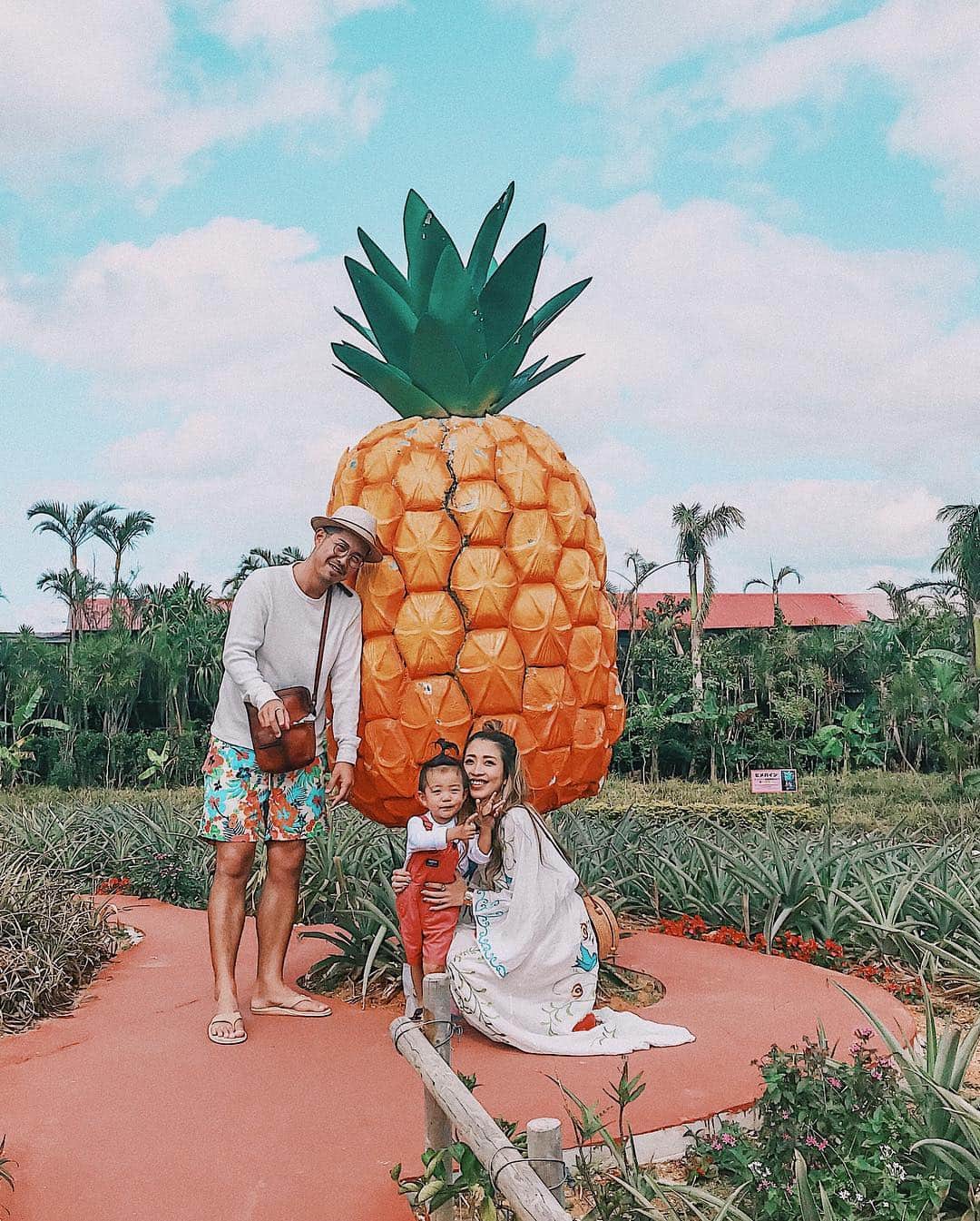 -LIFE IS FUN-さんのインスタグラム写真 - (-LIFE IS FUN-Instagram)「. ☺️🍍❤️ #マタニティ  #善太のいる生活 #ゆるりとした生活 #沖縄 #maternity  #family  #familyphoto」3月25日 21時08分 - kiyoko1207