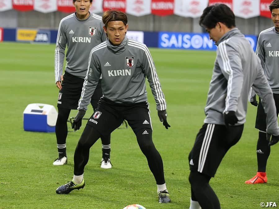 日本サッカー協会さんのインスタグラム写真 - (日本サッカー協会Instagram)「📸日本代表Team Cam 3/25(月)、明日の試合会場となるノエビアスタジアム神戸にてキリンチャレンジカップ2019公式練習が行われました！ ・ #daihyo #SAMURAIBLUE ―――――――――――――――――― キリンチャレンジカップ2019 🆚ボリビア代表 📅3/26(火)19:30KO 📍兵庫／ノエビアスタジアム神戸 📺フジテレビ系列で生中継 ・ 👉大会情報はJFA.jpへ ――――――――――――――――――」3月25日 21時22分 - japanfootballassociation