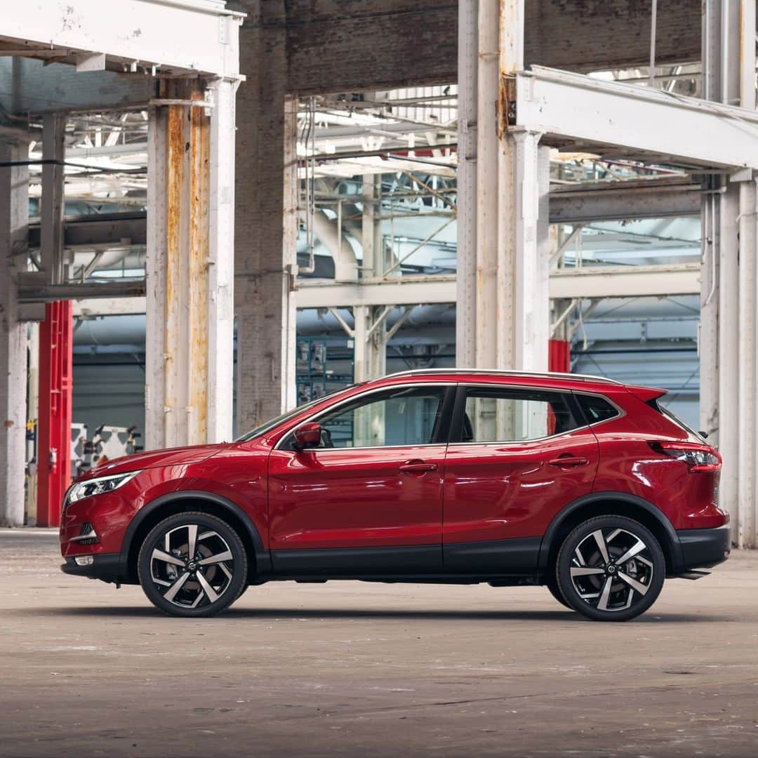 Nissanさんのインスタグラム写真 - (NissanInstagram)「You're the real one. 😍 #NissanRogueSport #Nissan #RogueSport」3月25日 22時00分 - nissan