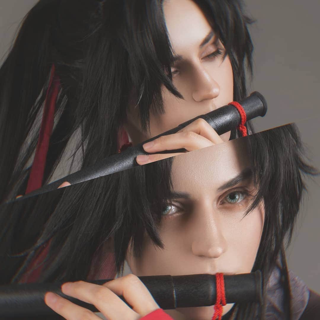 Gesha Petrovichさんのインスタグラム写真 - (Gesha PetrovichInstagram)「У самого у тебя флейта хуевая 😅😂 📸 @m0krushina #WeiWuxian Wig @geshacos Full  pack  already on Patreon.) Costume sponsored and made by @uwowocosplay #mdzs #魔道祖师 #modaozushi #mdzscosplay」3月25日 22時09分 - petrovichgesha