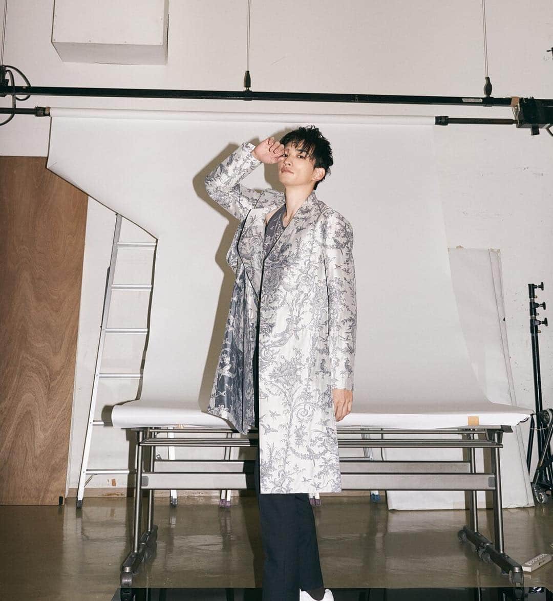 のインスタグラム：「#whatever」