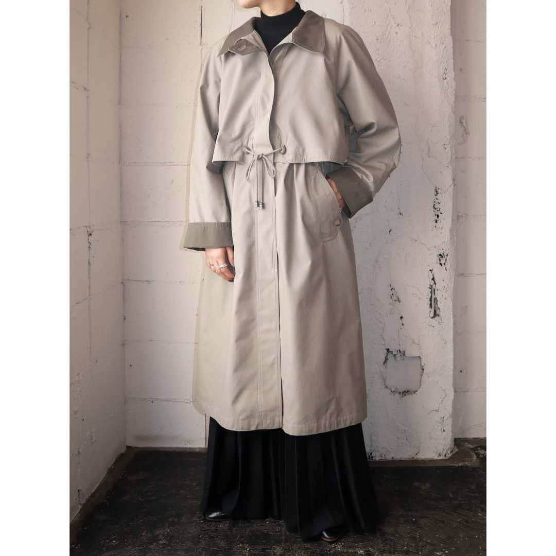 吉祥寺 古着屋 Orfeoのインスタグラム：「Drawstring Bicolor Coat  #Orfeo #Kichijoji #Tokyo #vintage #used #fashion #coodinate #outfits  掲載商品のお問い合わせはメールにて承っております。コメント、DMでのお問い合わせは受け付けておりませんのでご了承ください。」