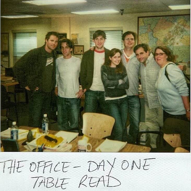 E! Onlineさんのインスタグラム写真 - (E! OnlineInstagram)「Fact: #TheOffice is 14 years old. Fact: These throwbacks will make you cry since nostalgia is truly one of the greatest human weaknesses second only to the neck. (📷: @msjennafischer, @angelakinsey, @mindykaling, NBC)」3月26日 9時08分 - enews