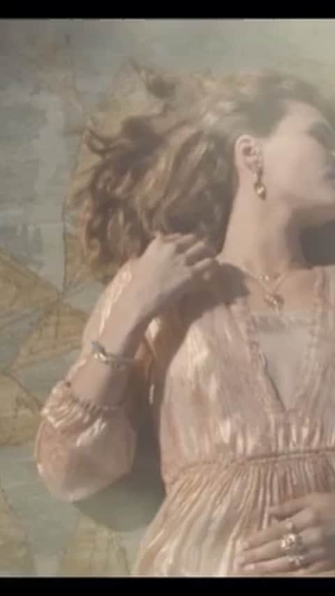 のインスタグラム：「Featuring the Flora and Gemstone Woven Collection」