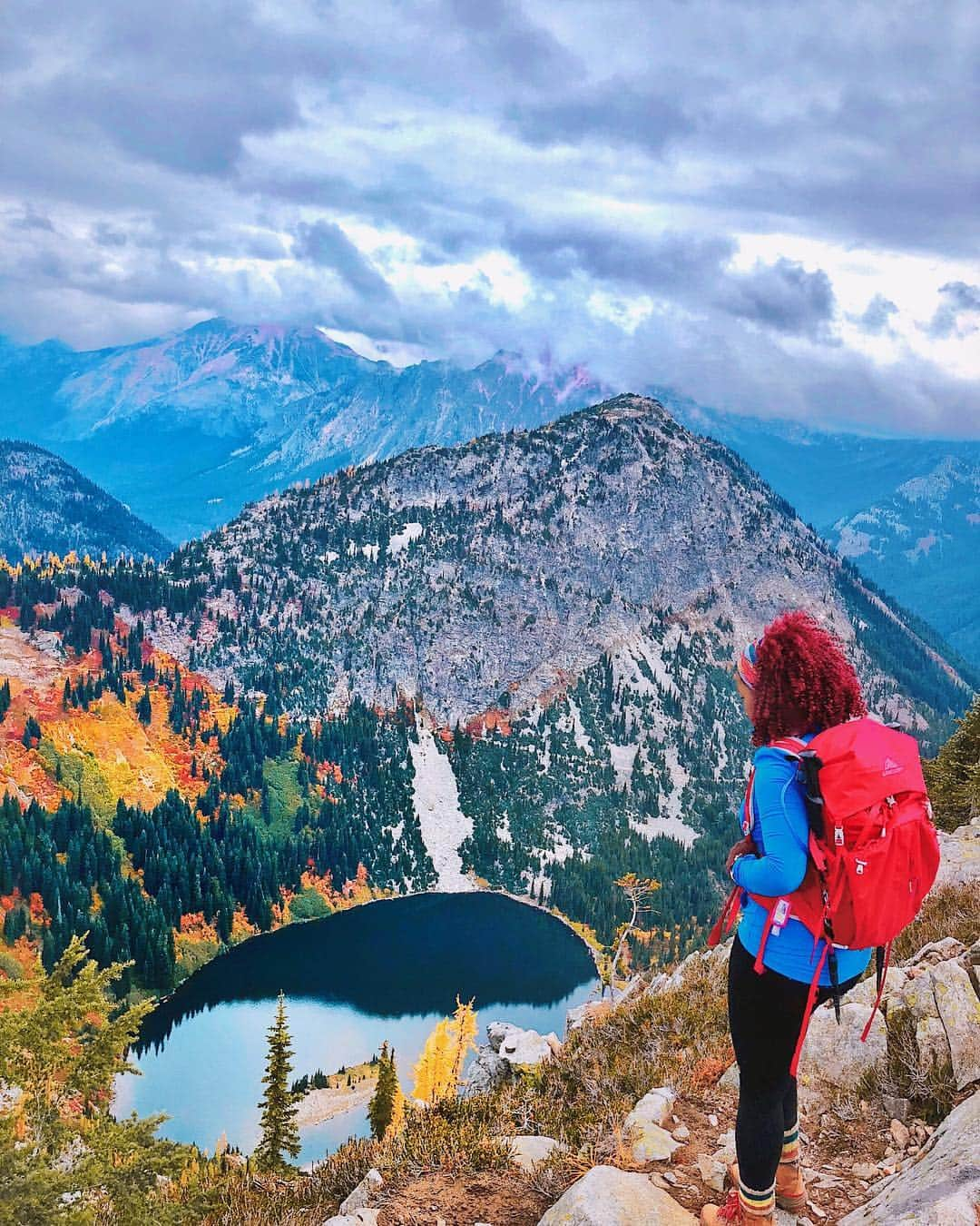 グレゴリーさんのインスタグラム写真 - (グレゴリーInstagram)「If your Nerve, deny you –  Go above your Nerve –  EMILY DICKINSON #sheadventures #livewylder #womeninthewild #whyihike #outdoorwomen 📸: @jitabebe」3月26日 9時40分 - gregorypacks