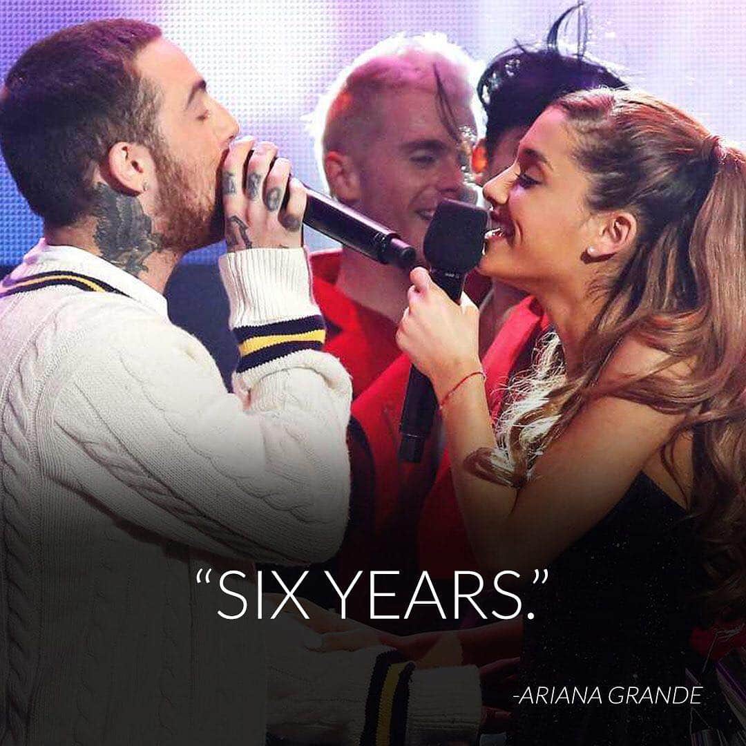 E! Onlineさんのインスタグラム写真 - (E! OnlineInstagram)「Ariana Grande is remembering Mac Miller on the six-year anniversary of "The Way." ♡ (📷: Getty Images)」3月26日 9時51分 - enews