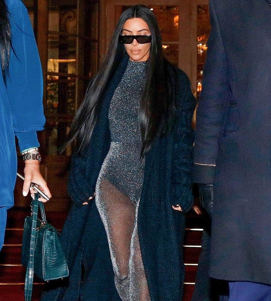 Just Jaredさんのインスタグラム写真 - (Just JaredInstagram)「@kimkardashian went for a sheer and sparkly look while out in Paris! #KimKardashian Photos: Backgrid」3月26日 10時01分 - justjared