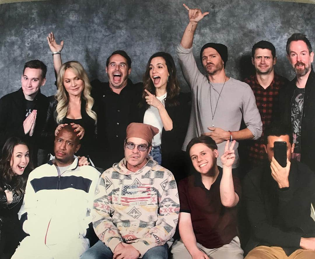 トーレイ・デヴィートさんのインスタグラム写真 - (トーレイ・デヴィートInstagram)「#OTH reunion gone right. 😜 Thanks to everyone who came out to see us this weekend!」3月26日 1時35分 - torreydevitto