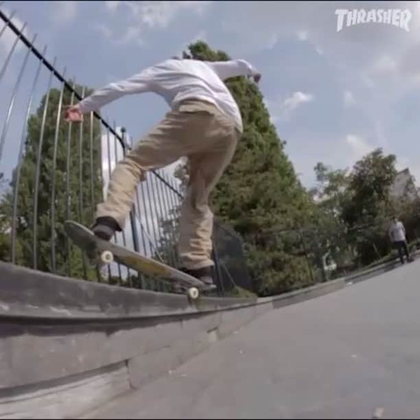 のインスタグラム：「👉🏽 @younessamrani’s ‘Comfort Zone’ part for @almostskateboards is LIVE on ThrasherMagazine.com 🇧🇪 🎬 @geoffreyvanhove」