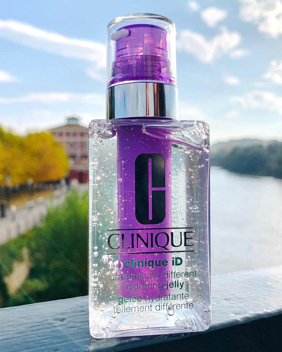 クリニークさんのインスタグラム写真 - (クリニークInstagram)「What's your #CliniqueiD? ✨  #CliniqueiD combination featured: #DramaticallyDifferent Hydrating Jelly with the Lines & Wrinkles cartridge  #Clinique #beauty #skincare #parabenfree #fragrancefree #happyskin」3月26日 2時03分 - clinique