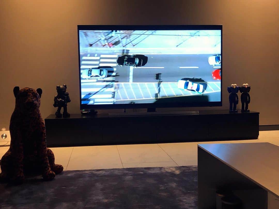 SE7ENさんのインスタグラム写真 - (SE7ENInstagram)「#movienight🎬」3月26日 2時04分 - se7enofficial