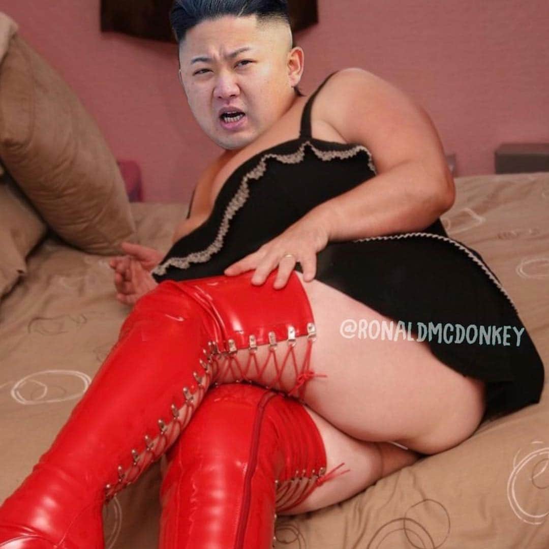 マーガレット・チョーさんのインスタグラム写真 - (マーガレット・チョーInstagram)「@ronaldmcdonkey #northkorea #baddie #kimjongun」3月26日 2時19分 - margaret_cho