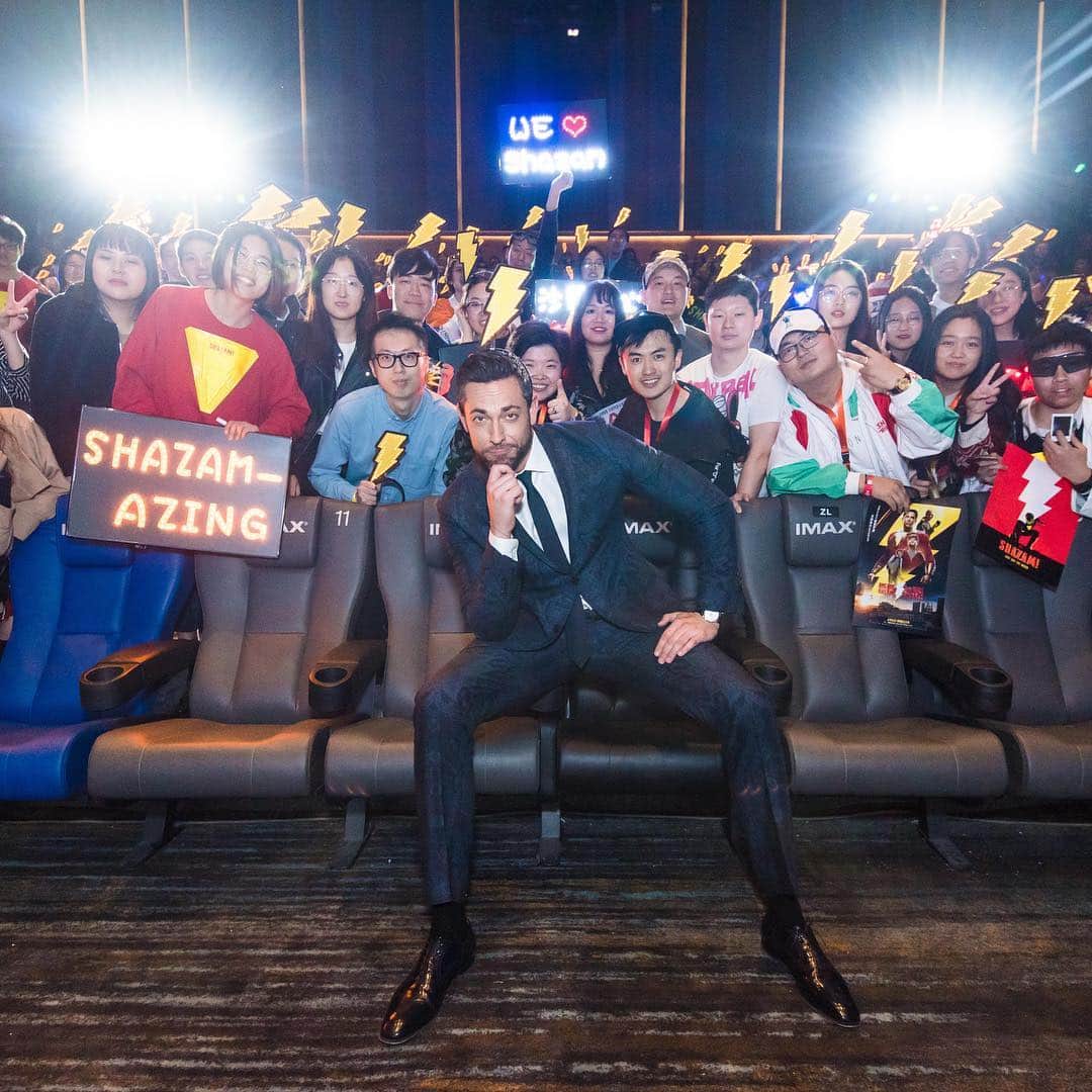 Warner Bros. Picturesさんのインスタグラム写真 - (Warner Bros. PicturesInstagram)「Next up on the #SHAZAM World Tour...CHINA! Follow along for more. In theaters April 5 - get tickets at the link in bio.」3月26日 2時21分 - wbpictures
