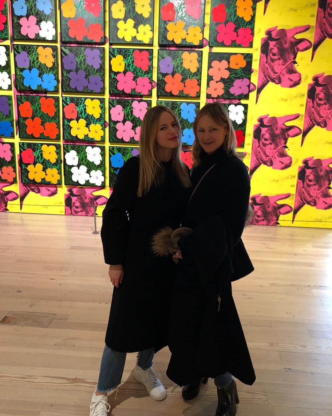 ハルストン・セイジのインスタグラム：「My favorite room」