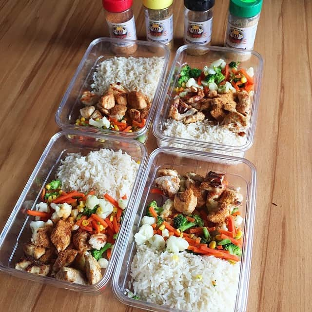 Flavorgod Seasoningsさんのインスタグラム写真 - (Flavorgod SeasoningsInstagram)「🚨MEAL PREPPING - Add delicious flavors to your meals!🚨⁣ -⁣ Meal Prep Seasonings Available here ⬇️⁣ Click link in the bio -> @flavorgod⁣ www.flavorgod.com⁣ -⁣ Flavor God Seasonings are:⁣ 💥ZERO CALORIES PER SERVING⁣ 🌿Made Fresh⁣ 🌱GLUTEN FREE⁣ 🔥KETO FRIENDLY⁣ 🥑PALEO FRIENDLY⁣ ☀️KOSHER⁣ 🌊Low salt⁣ ⚡️NO MSG⁣ 🚫NO SOY⁣ 🥛DAIRY FREE *except Ranch ⁣ ⏰Shelf life is 24 months⁣ -⁣ Meal Prep by: @dyedblondpony⁣ -⁣ -⁣ #food #foodie #flavorgod #seasonings #glutenfree #paleo ⁣ #foodporn #mealprep #kosher」3月26日 3時00分 - flavorgod