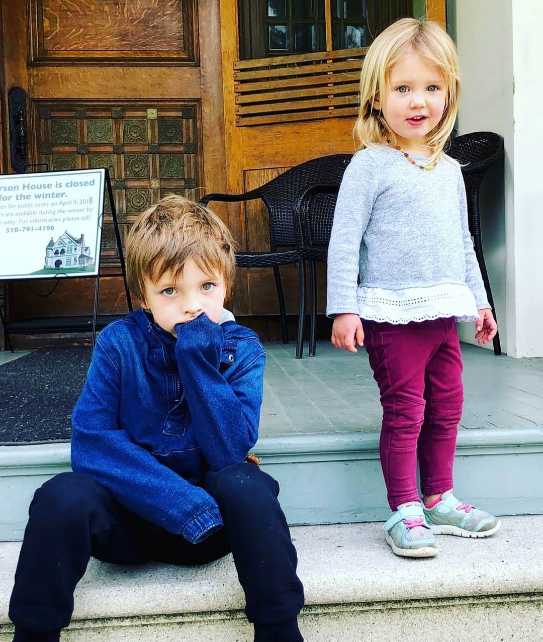 トニー・アゼベドのインスタグラム：「My 90s rock band. 😂」
