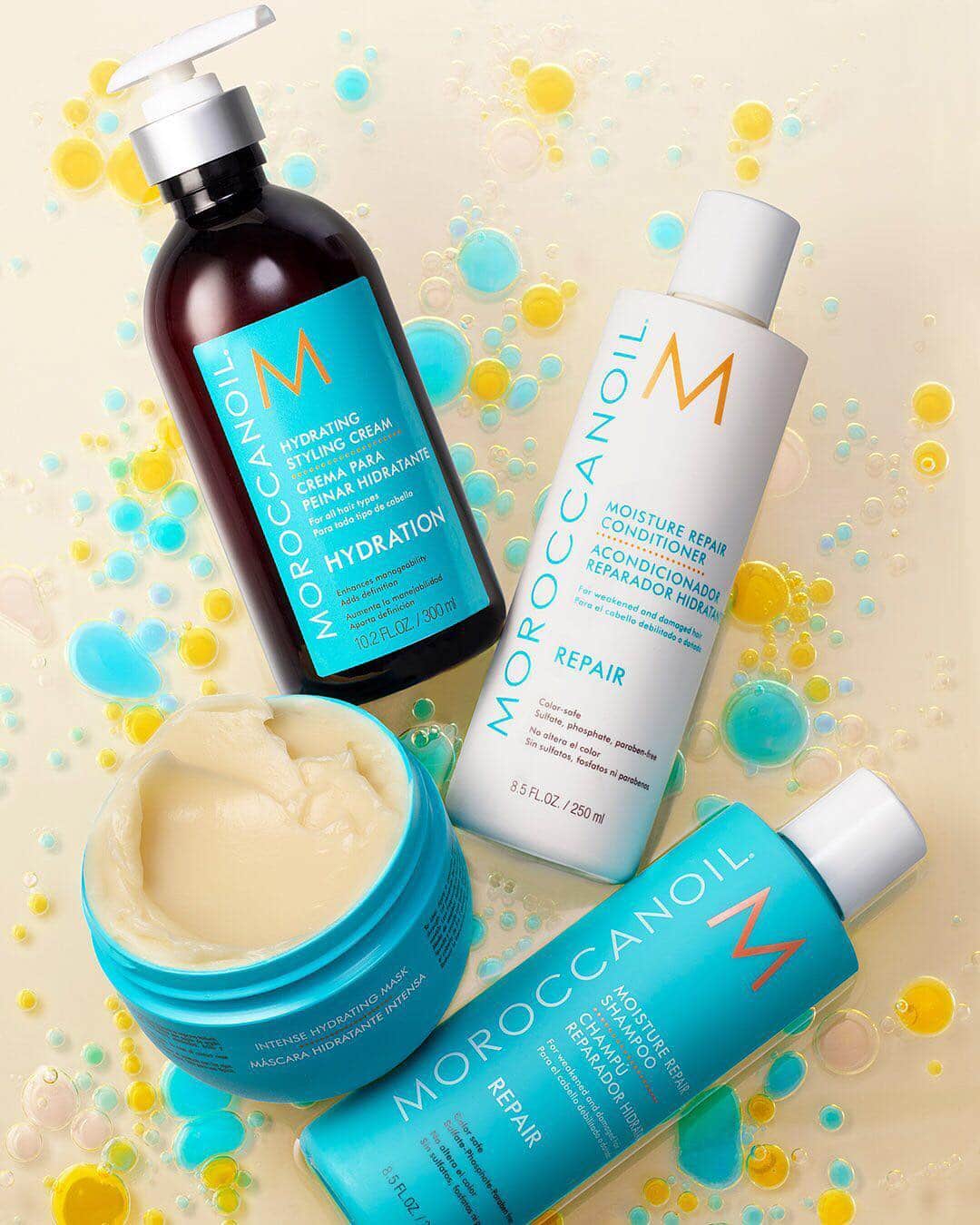 のインスタグラム：「Sometimes oil and water do mix 🛁  @Moroccanoil—the shower staple you love so much but keep running out of—is now available in full sizes at Sephora.」