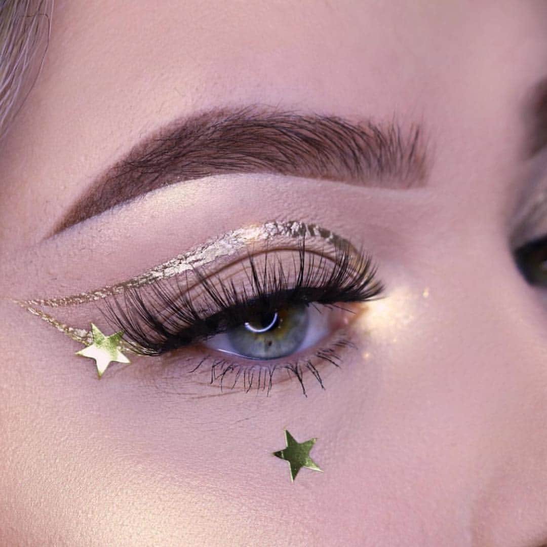 Anastasia Beverly Hillsさんのインスタグラム写真 - (Anastasia Beverly HillsInstagram)「Brow game @krawallbambi  #Dipbrow in Medium Brown Set with Clear Brow Gel」3月26日 3時58分 - anastasiabeverlyhills