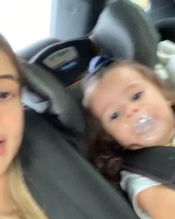 マルコス・アオアス・コレアのインスタグラム：「“Te amo Papai” 😍 Não preciso de mais nada depois desse vídeo que recebi da mamãe @carolcabrino ❤️」