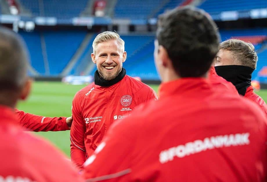 カスパー・シュマイケルさんのインスタグラム写真 - (カスパー・シュマイケルInstagram)「Looking forward to getting the @Euro2020 qualifiers under way👍🏻🇩🇰 @fodboldbillederdk」3月26日 5時35分 - kasperschmeichel