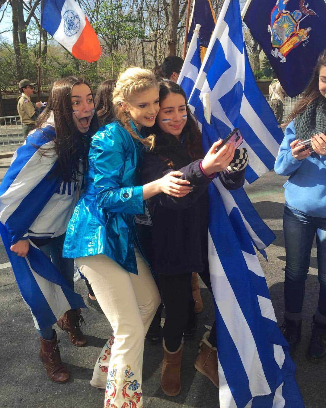 エレナ・カンプーリスさんのインスタグラム写真 - (エレナ・カンプーリスInstagram)「‪🇬🇷💙Ζήτω η Ελλάδα💙🇬🇷always fun memories, Happy Greek Independence Day! #throwback #indepence #freedom #love #Greek #Greece #ny #love #culture #explore #people #GreekIndependenceday #community #travel #smile #dream #celebrate #zito #Greekgirl #nyc #newyork #fun #instagood #instadaily #instafun ‬」3月26日 6時18分 - elenakampouris