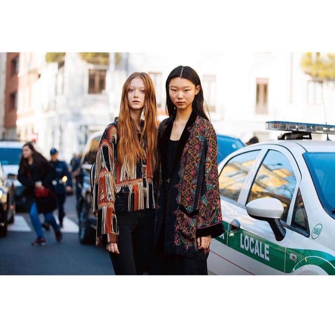 ペ・ユニョンさんのインスタグラム写真 - (ペ・ユニョンInstagram)「Street mood on 19FW fashion week 🦹🏻‍♀️」3月26日 6時20分 - mulan_bae