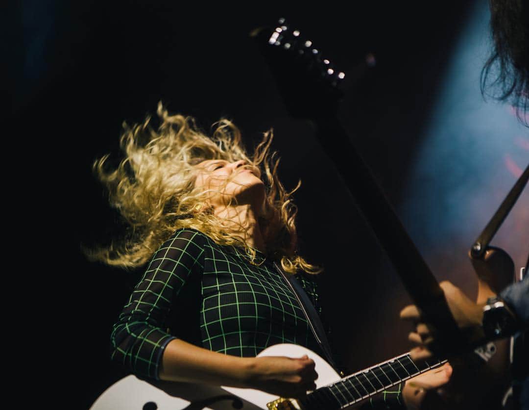 トーライ・ケリーさんのインスタグラム写真 - (トーライ・ケリーInstagram)「kansas city, you were in the zone last night⚡️ excited for st. louis tomorrow!!」3月26日 6時36分 - torikelly