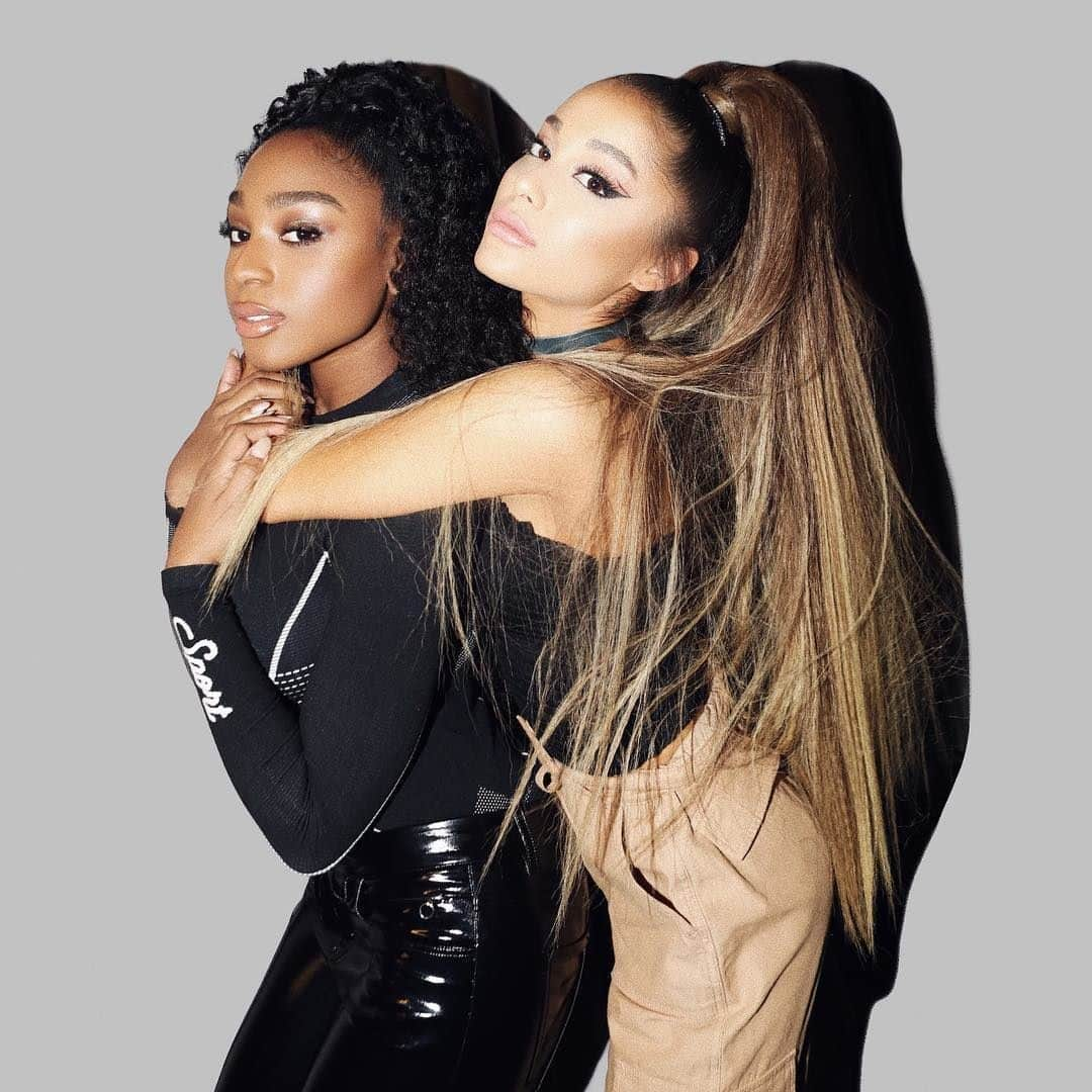 MTVさんのインスタグラム写真 - (MTVInstagram)「Legends only 🖤 #ArianaGrande #Normani | 📷 @alfredoflores」3月26日 7時30分 - mtv