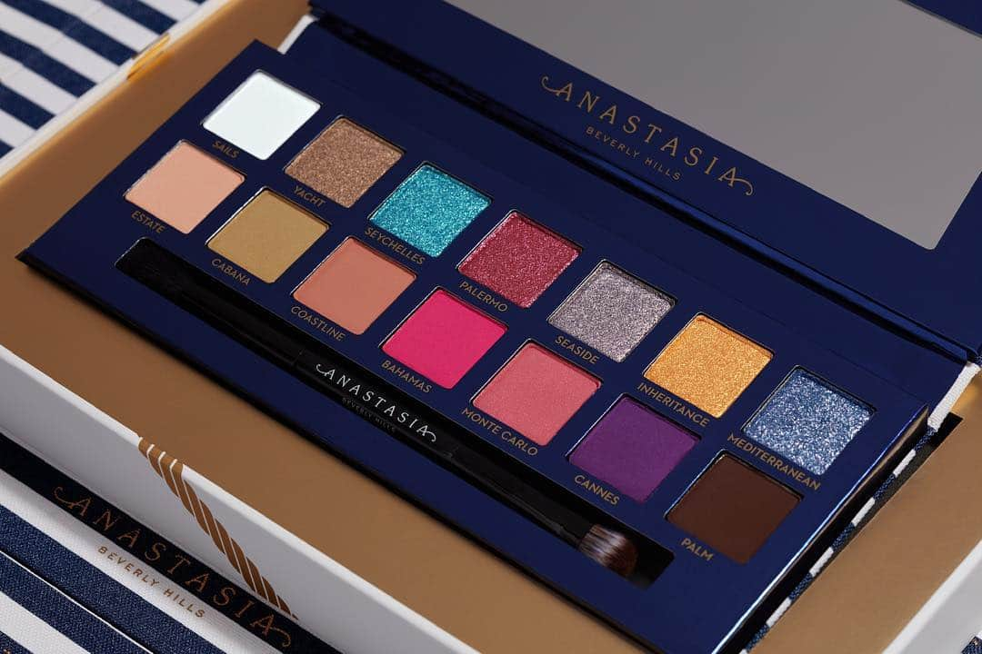 Anastasia Beverly Hillsさんのインスタグラム写真 - (Anastasia Beverly HillsInstagram)「RIVIERA 🛳 Palette」3月26日 8時32分 - anastasiabeverlyhills