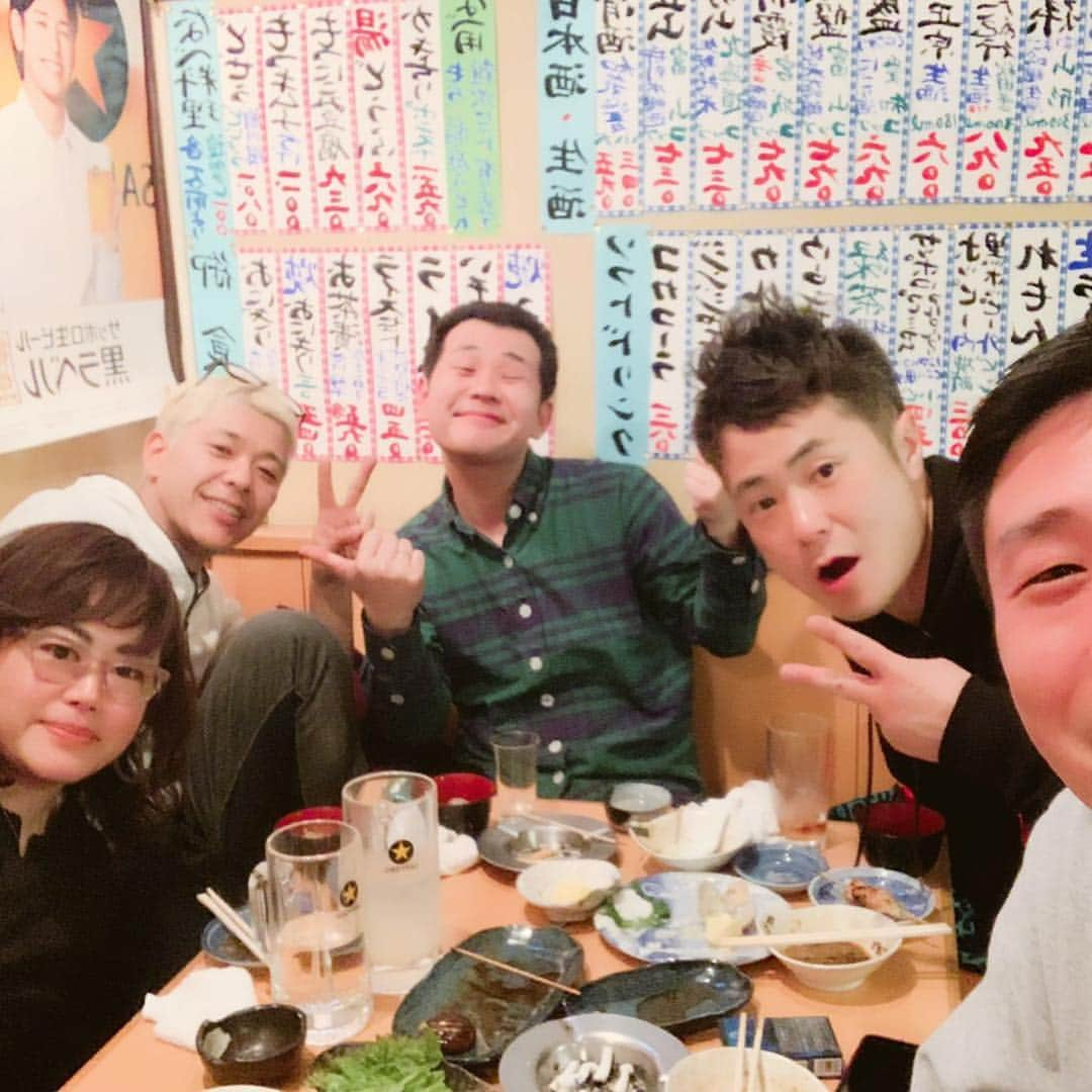 入江慎也さんのインスタグラム写真 - (入江慎也Instagram)「田村亮一座終わり  この日は久しぶりにノンアル  亮さん、パンチは日本酒🍶🍶🍶呑んで仕上がっていました！  さくら🌸🌸🌸の前で！  楽しかったです  #田村亮一座 #ロンドンブーツ亮  さん #ギンナナ金成 さん #ザパンチ浜崎 #カラテカ入江 #桜 #さくら #お花見🌸🌸🌸」3月26日 18時12分 - oreirie0408