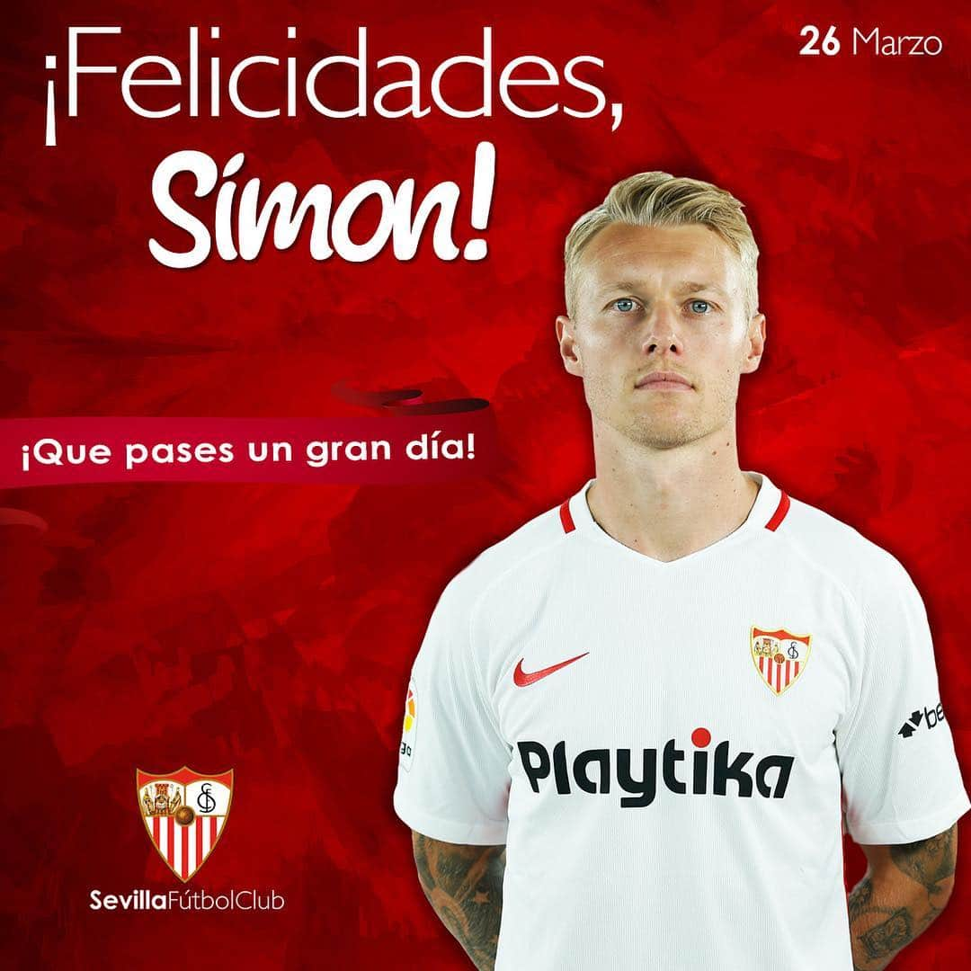 セビージャFCさんのインスタグラム写真 - (セビージャFCInstagram)「🥳 ¡¡¡Muchas felicidades Simon!!! 🎉🎈 #HappyBirthday #WeareSevilla #vamosmiSevilla」3月26日 18時06分 - sevillafc