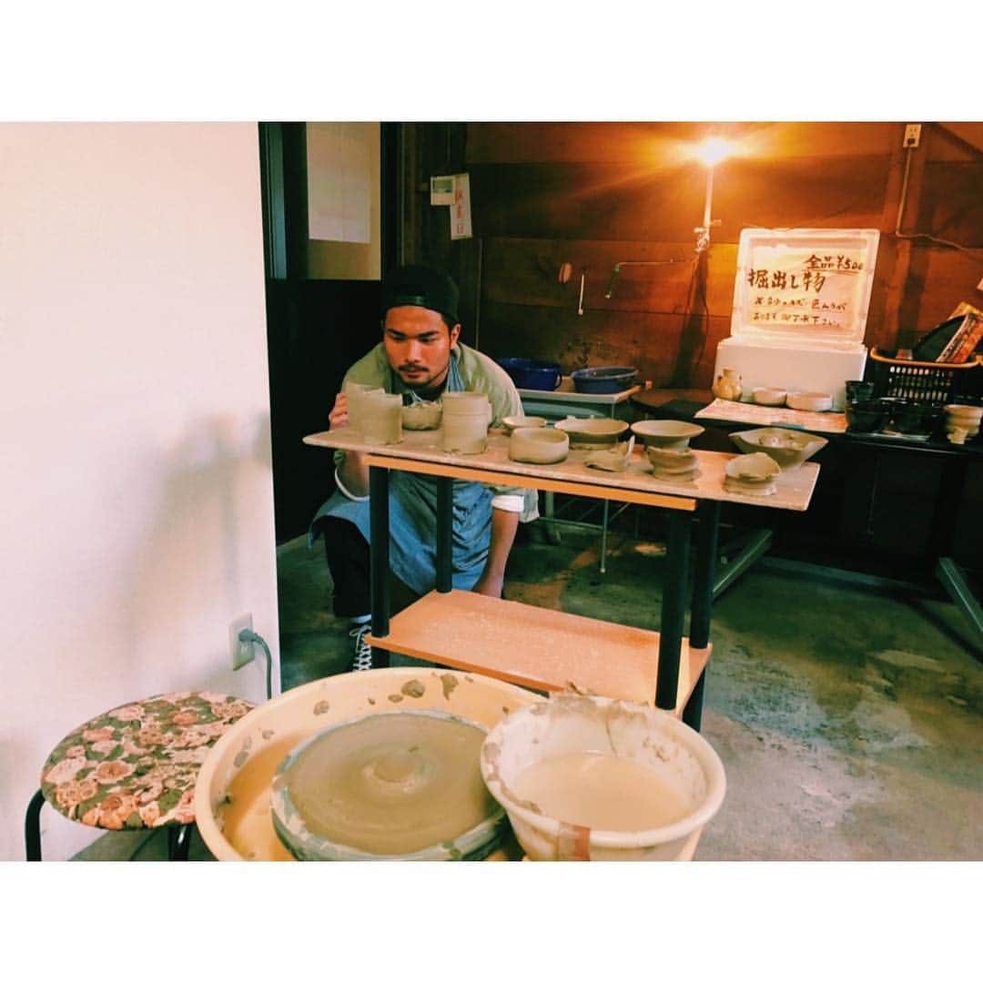 安東輝さんのインスタグラム写真 - (安東輝Instagram)「陶芸体験 傑作ばかりで… 焼き上がりが楽しみです。」3月26日 18時20分 - iamakiraando