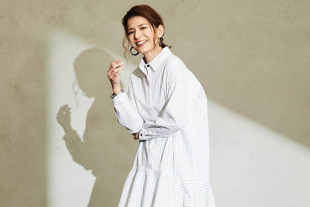 スザンヌさんのインスタグラム写真 - (スザンヌInstagram)「今日は、 #zozotown﻿﻿ に先日オープンした﻿﻿ @chaco_closet__official さんの撮影してます👀💘﻿﻿ ﻿﻿ ありがた嬉しいことに🙏﻿﻿ 2019ssのイメージモデルをさせて頂くくとになりました😍﻿﻿ ﻿﻿ そして今夜、19時くらいから﻿約1時間。﻿ わたしのこのインスタから﻿﻿ インスタLIVEします❤️﻿﻿ ﻿﻿ とくにおすすめのアイテムを﻿﻿ 紹介させてもらったり、﻿﻿ プレゼント企画もあるので﻿﻿ お時間あるかたは是非チェックしてくださいね♡﻿﻿ ﻿﻿ 質問もお待ちしております😍﻿﻿ ﻿﻿ なんとプライベートでも仲良しな﻿﻿ @haruka_style ちゃんも一緒に出演してくれるよ♡﻿﻿ ﻿﻿ お友達も是非見てね👀﻿﻿」3月26日 18時18分 - suzanneeee1028