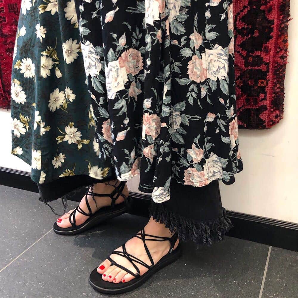 のインスタグラム：「<77CIRCA> onepiece ¥32,000+tax code:19040410016110  pants ¥21,000+tax code:18030410014230  #journalstandard  #baycrews #77circa #ladies #womenswear #fashion @1977circa」