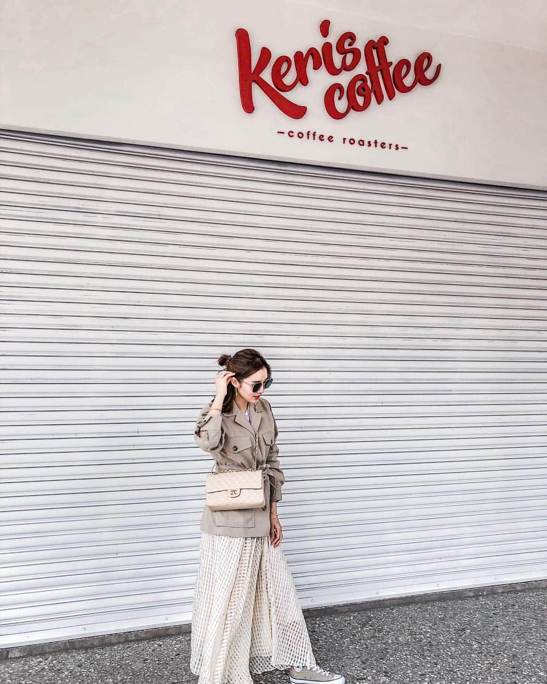 Lilian莉安さんのインスタグラム写真 - (Lilian莉安Instagram)「傻眼⋯專程來居然沒開😂 OOTD All by⋯ @dazzlingdazzlin  #dazzlingdazzlin #outfits #ootd #springlook #whatiwore #converse」3月26日 18時33分 - itslilian1002