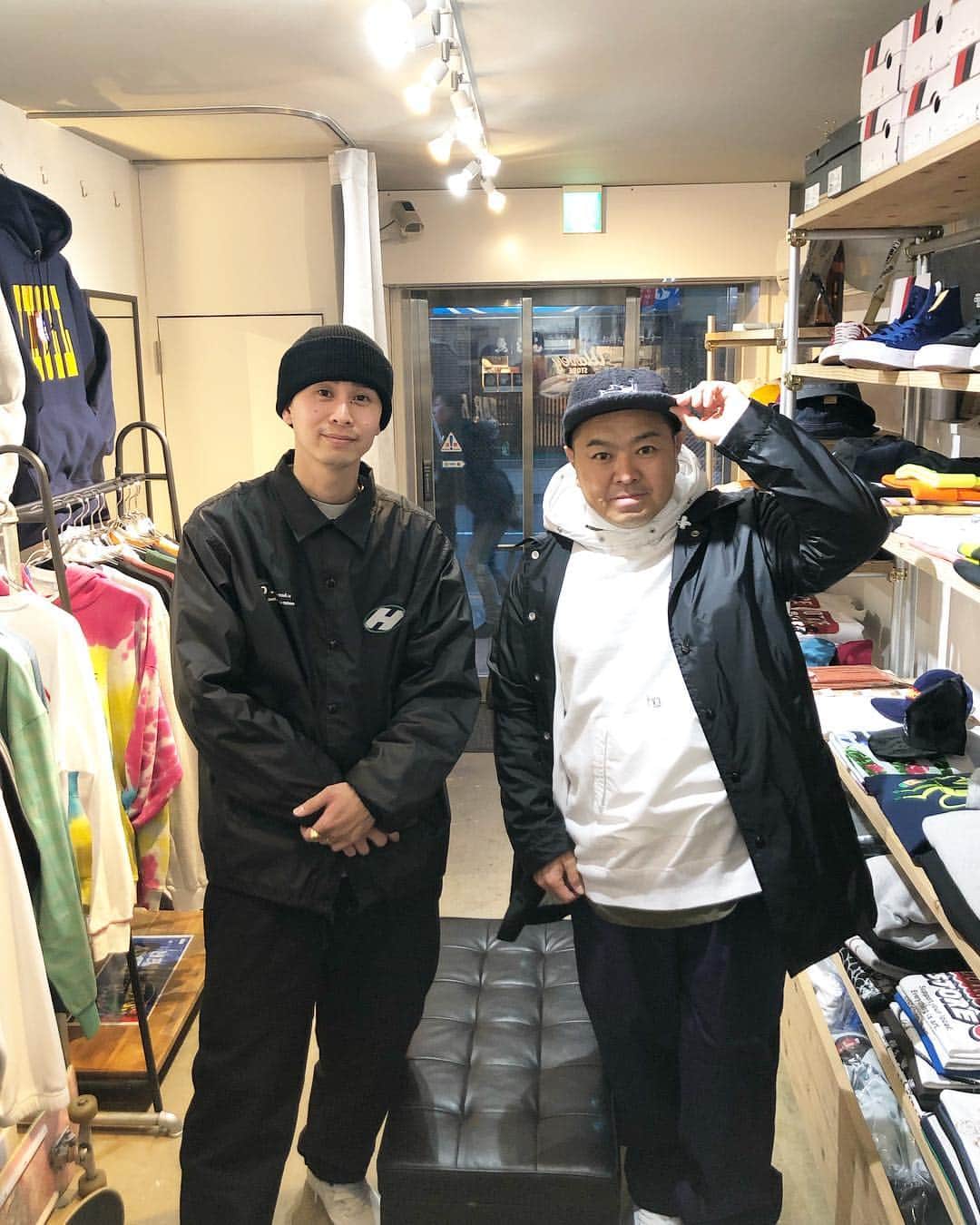 大地洋輔のインスタグラム：「@waveystore お邪魔しましたー！  ツミ君 に会えましたー！ キャップとパンツ購入ー！  キャップ @alltimers  パンツ @polarskateco  最高！」