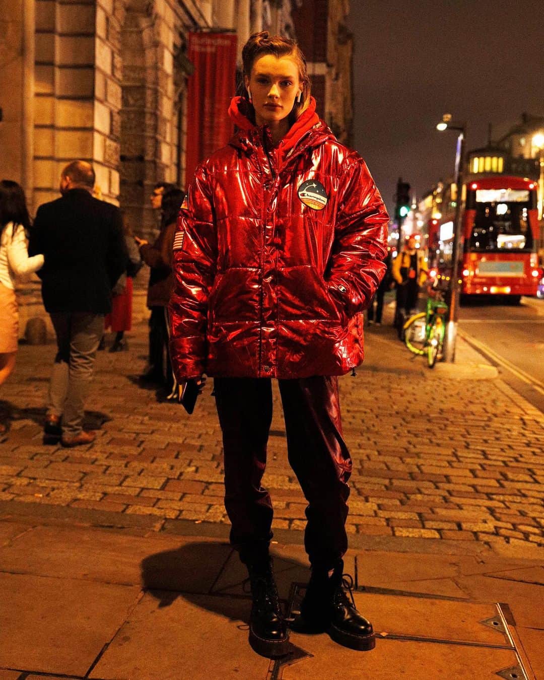 Droptokyoさんのインスタグラム写真 - (DroptokyoInstagram)「LONDON STREET STYLE #streetstyle#london#streetscene#streetfashion#streetwear#streetculture#fashion#film#filmphotography #LFW#AW19#londoner#styleblogger#fashionshow#fashionmodeles#mood#fashionweek#photography#instafashion#fashionstyling#models#highfashion#fashionstyle#fashionstyling#photographer#style Photography: @yuri_horie_」3月26日 18時59分 - drop_tokyo