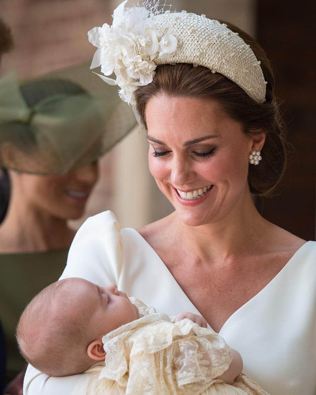 Vogue Australiaさんのインスタグラム写真 - (Vogue AustraliaInstagram)「When the royal family welcomes a new member there are a number of traditions and protocols that must be followed including the use of the royal gynaecologist! Tap the link in the bio to familiarise yourself with the traditions before baby Sussex arrives. 📸 Getty Images」3月26日 19時05分 - vogueaustralia