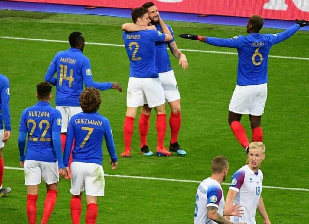 ポール・ポグバさんのインスタグラム写真 - (ポール・ポグバInstagram)「Squad 🔥🔥 @equipedefrance #lesbleus#100years」3月26日 19時28分 - paulpogba