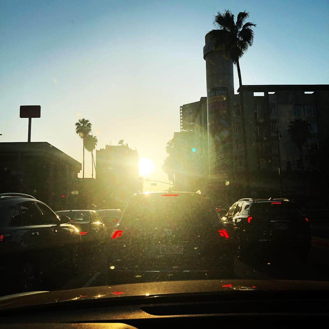 シーマス・デヴァーさんのインスタグラム写真 - (シーマス・デヴァーInstagram)「Oh! Sunset Boulevard! I get it now. #20yearshere」3月26日 10時36分 - seamuspatrickdever