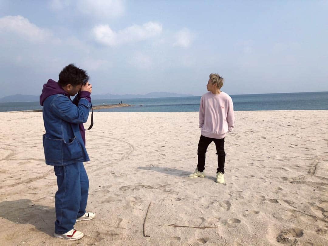 武尊さんのインスタグラム写真 - (武尊Instagram)「‪今日は地元鳥取で撮影🎥‬ ‪久しぶりの海癒されるー。‬」3月26日 11時00分 - k1takeru